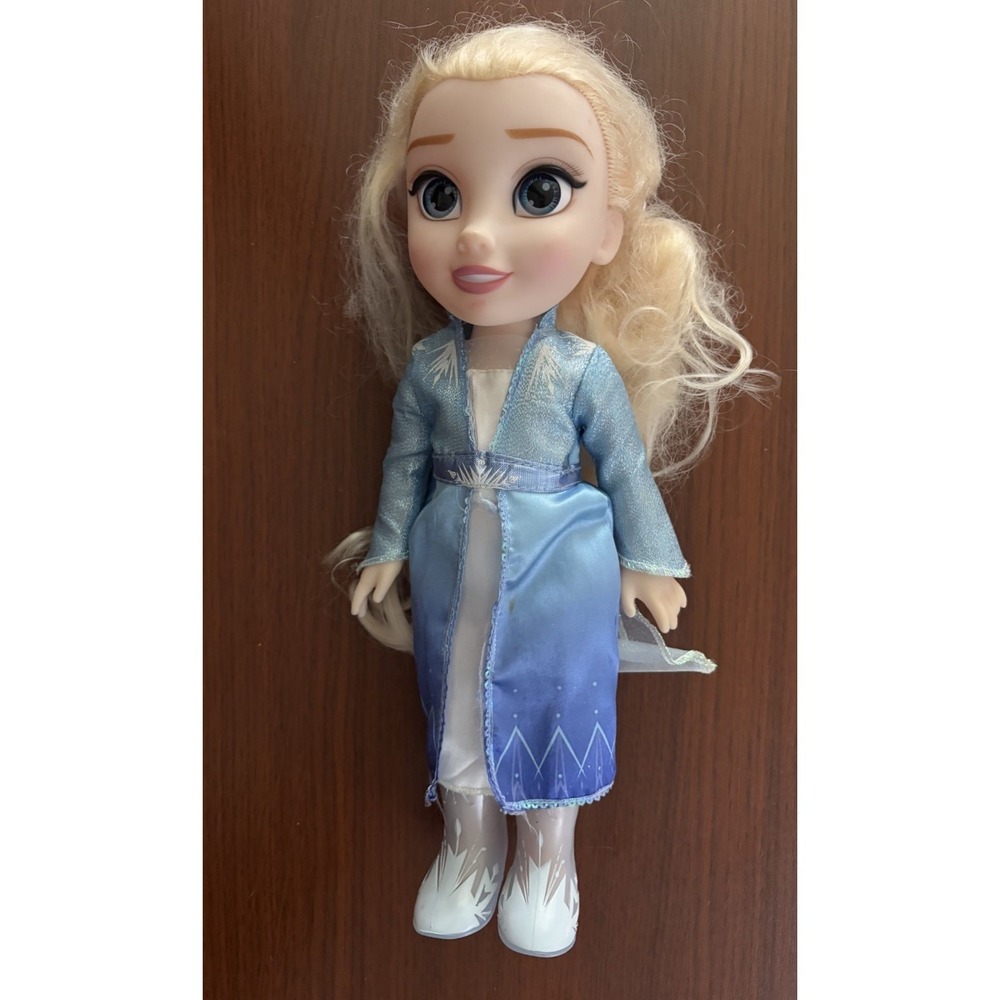 Disney Jakks Pacific Frozen Elsa Doll 14 In Talk & Singing Vinyl